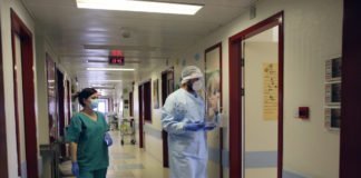 Covid-19: Δύο νέοι θάνατοι, 403 νέα κρούσματα και 236 από rapid tests