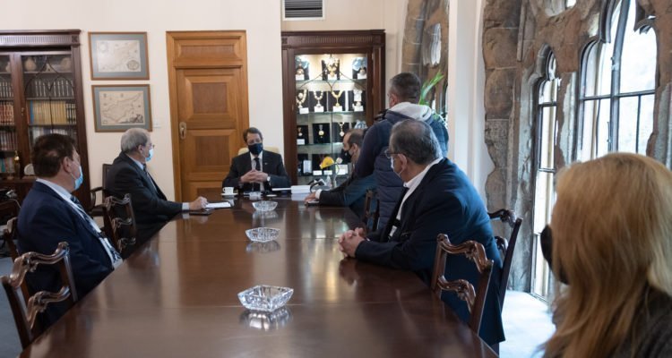 ΣΚΟΥΠΑ ΚΑΙ ΦΑΡΑΣΙ! 4 nikaros 1