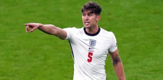 Στόουνς: «Προετοιμασμένοι, αν πάμε στα πέναλτι με τη Γερμανία»