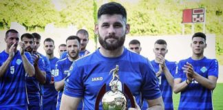 Μάκαριτς-Ζυγίζοντας τα δεδομένα