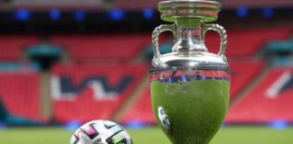 «Η UEFA σκέφτεται Euro με 32 ομάδες»