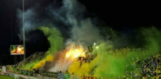 Η Αρένα την Πέμπτη