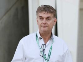 Είχαν άγιο Ομόνοια και Παπασταύρου…