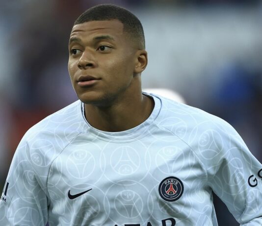 Πέρεθ για Εμπαπέ: “Δεν με κούρασαν απλά οι φήμες, δεν τις διαβάζω καν”