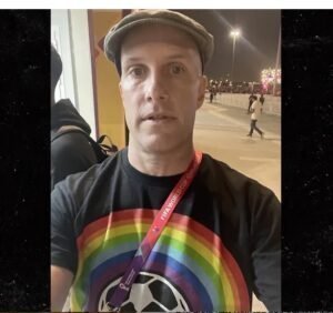 Σύλληψη Αμερικανού δημοσιογράφου λόγω... φανέλας! 1 Grant Wahl