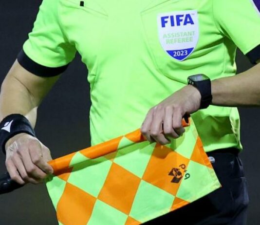 Κάποιος μας τρολάρει…