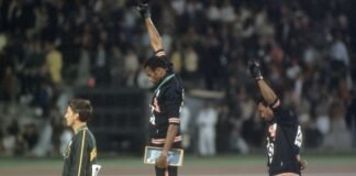 Σαν Σήμερα: Η σφιγμένη γροθιά της ”Μαύρης Δύναμης” που άφησε ΙΣΤΟΡΙΑ