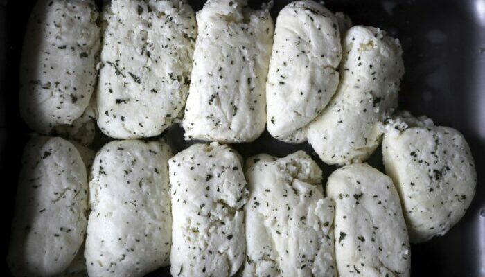 Halloumi Cheese ap scaled 1 700x500 UMLfaZ