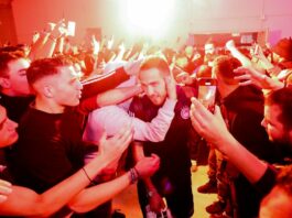 “Γκρέμισαν” το “Ελ. Βενιζέλος” οι φίλοι του Ολυμπιακού (vid)