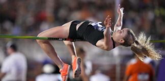 Εξετάσεις για τέσσερις στις ΗΠΑ