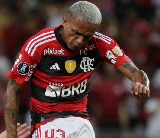 Ο απόλυτος σεβασμός από τον Κέιν: Αρνήθηκε να σηκώσει το τρόπαιο κόντρα στην Τότεναμ (Βίντεο)