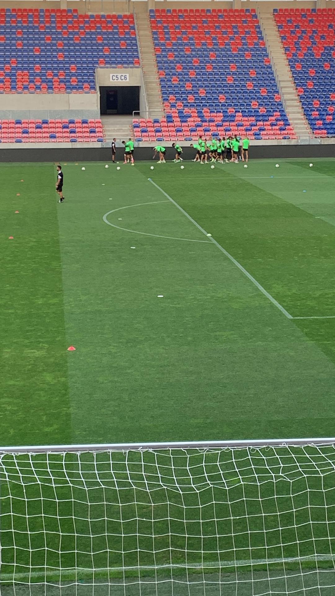 e3889367 3caf 46c1 b1fc 30a5c866cd6f