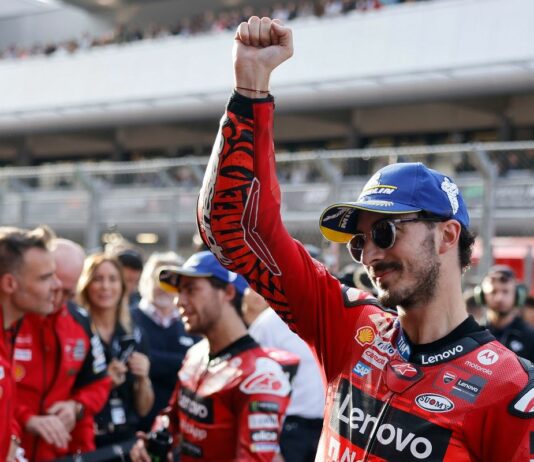 MotoGP: Ο Μπανάια κέρδισε το Sprint της Βαρκελώνης και κράτησε ζωντανό το όνειρο του τίτλου