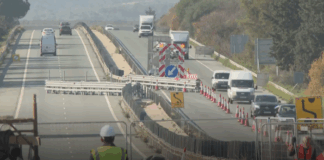 Έγινε κι αυτό – Χαμηλότερη η γέφυρα Καλαβασού, δεν χωράνε τα Πυροσβεστικά οχήματα