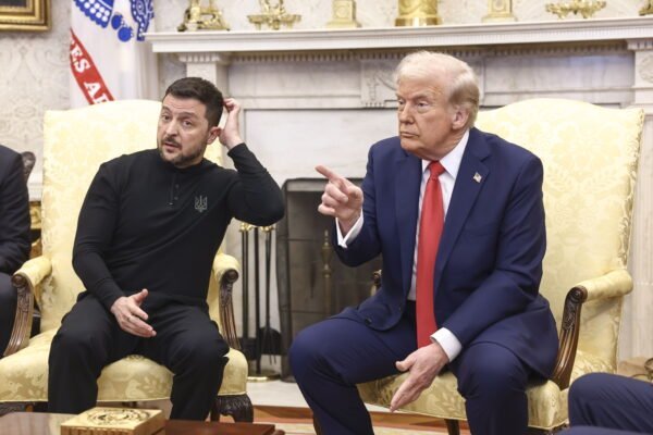 trump zelenski00001 600x400 7FAsbF