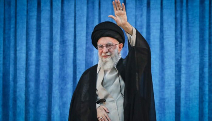 hamenei 1 698x400 YF2wWr