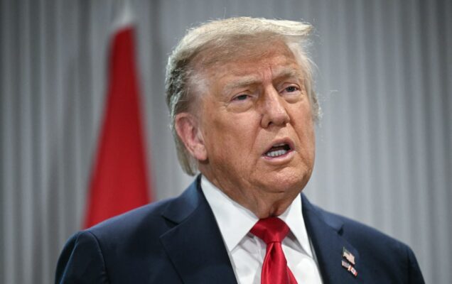 trump 2 636x400 aVfjD8