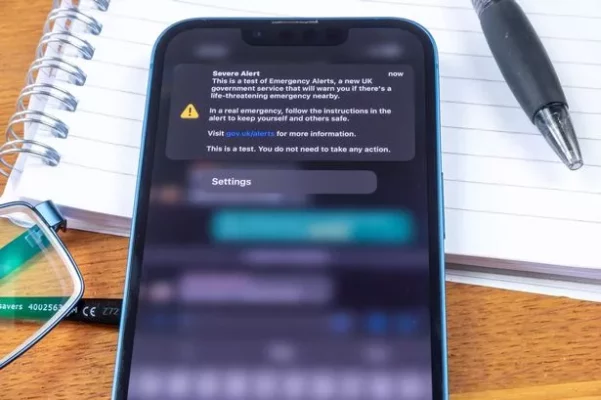 0 Emergency alert system on mobile phones Stock 601x400