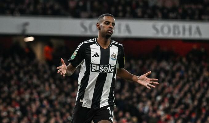 14 celebrates scoring opening goal 9622246751