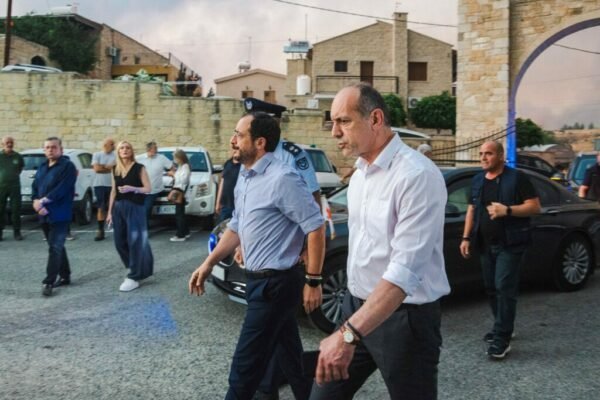 ΑΚΕΛ για πυρκαγιά: Δεν θα αφήσουμε τις ευθύνες να μείνουν ορφανές