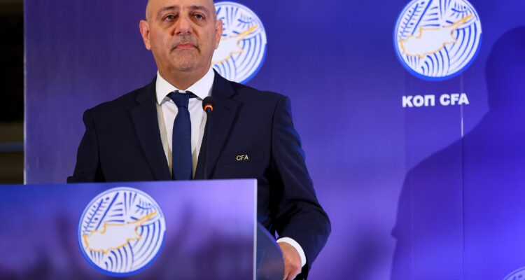 Στην κλήρωση του Τσάμπιονς Λιγκ και ο Λοϊζίδης