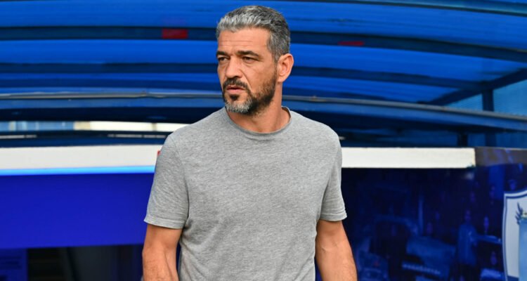 Εθνικός Άχνας: Μ’ ένα σμπάρο δυο τρυγόνια! Εθνικός Άχνας: Μ’ ένα σμπάρο δυο τρυγόνια!