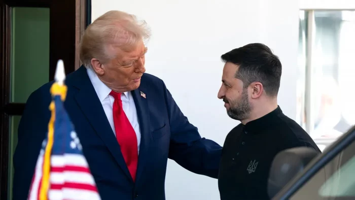 trump zelensky 11 700x394 P1Z513