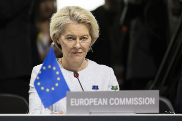 Ursula von der Leyen 600x400 uZAly3