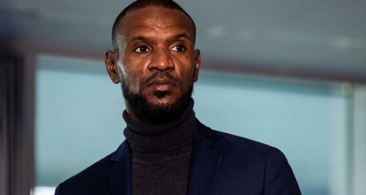 abidal 111021