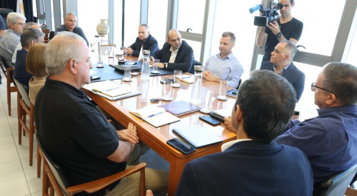 Χωρίς κατάληξη η συζήτηση συντεχνιών – Υπ. Εργασίας για ΑΤΑ, θα συνεχιστεί ο διάλογος 2 ata 3 2 700x384 a2Qg47