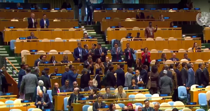 Νετανιάχου στον ΟΗΕ: Μαζικές αποχωρήσεις και γιουχαΐσματα στην ομιλία του 2 ohe netaniaxou.jpg1 700x369 XEQ5tT