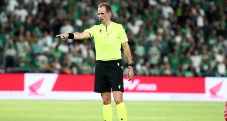 Οι διαιτητές στα ντέρμπι της Σούπερ Λιγκ Οι διαιτητές στα ντέρμπι της Σούπερ Λιγκ