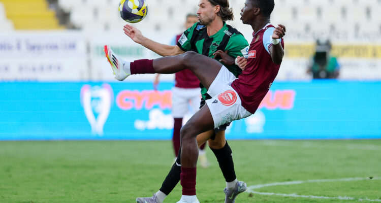Στιγμιότυπα: Ολυμπιακός-ΕΝΠ 1-1