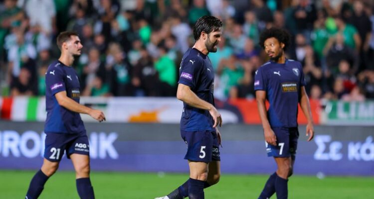 Βλέπει μπροστά! Βλέπει μπροστά!