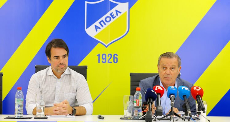 ΑΠΟΕΛ: Το μάδημα της μαργαρίτας ΑΠΟΕΛ: Το μάδημα της μαργαρίτας