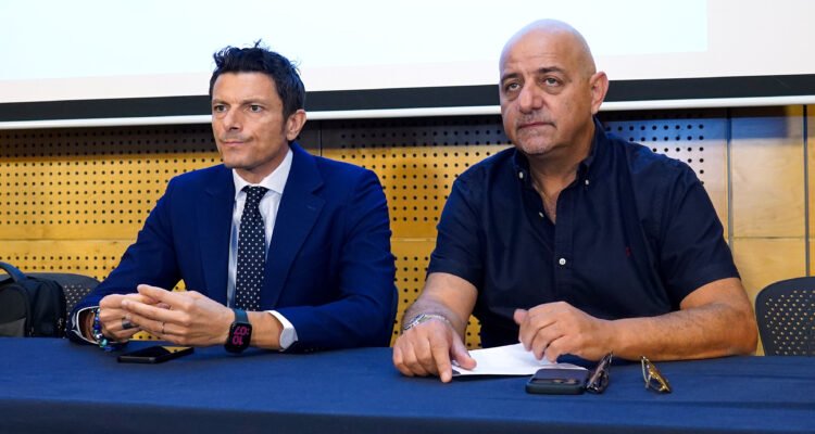 Περί… στήριξης
