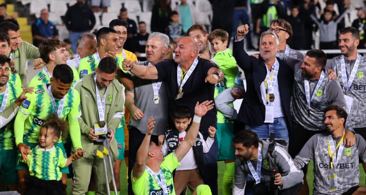 ΑΕΚ: Η απονομή του τροπαίου και οι πανηγυρισμοί (Βίντεο & Φώτος) 1 SAK 0393