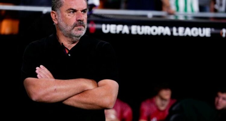 Ποστέκογλου για τα συνθήματα εναντίον του: «Μπορώ να αλλάξω την τύχη της ομάδας» 1 ap25267691925617 181143