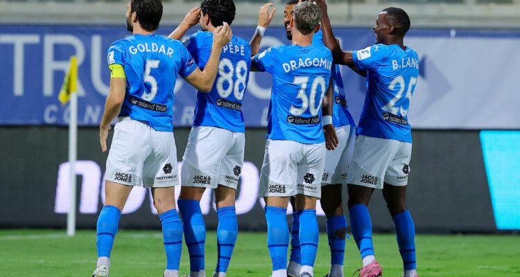 att.00uzxvP0rTkjcK 5V Cln lTw 8Kxs7fEmax0EPD86E