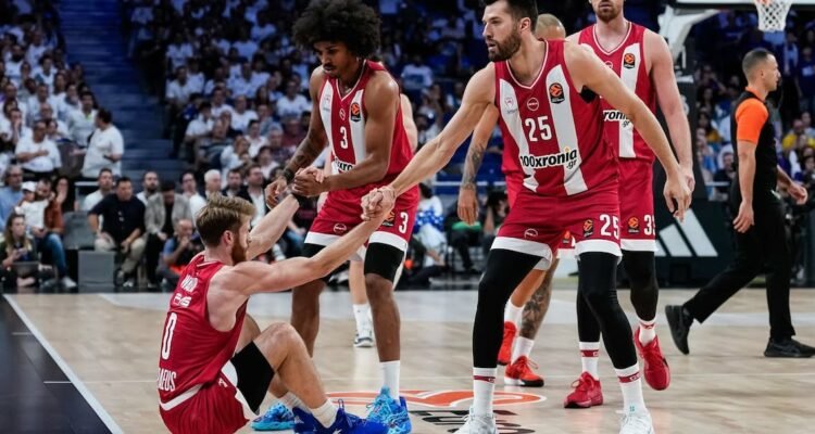 Με όπλο την έδρα ο Ολυμπιακός Με όπλο την έδρα ο Ολυμπιακός