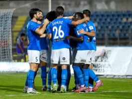 Θέλει να εκμεταλλευτεί το μομέντουμ