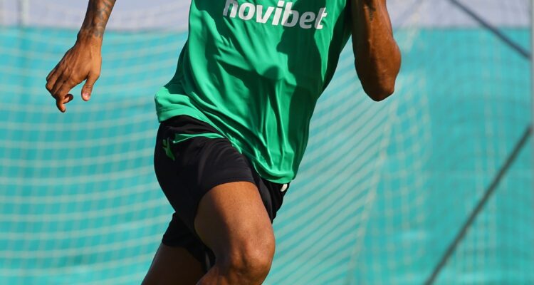 585587954_1190454969853271_329490842808539207_n