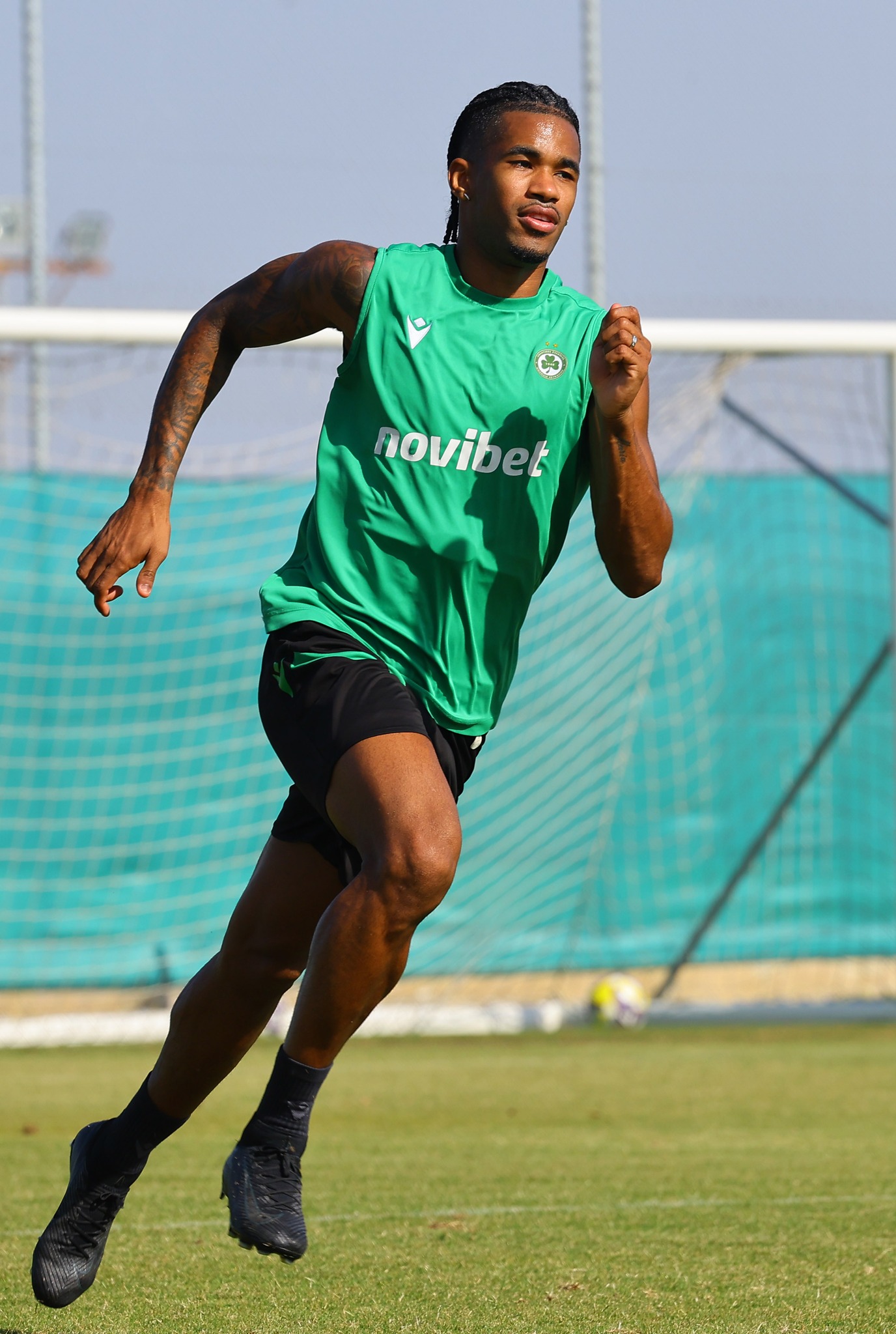 585587954 1190454969853271 329490842808539207 n