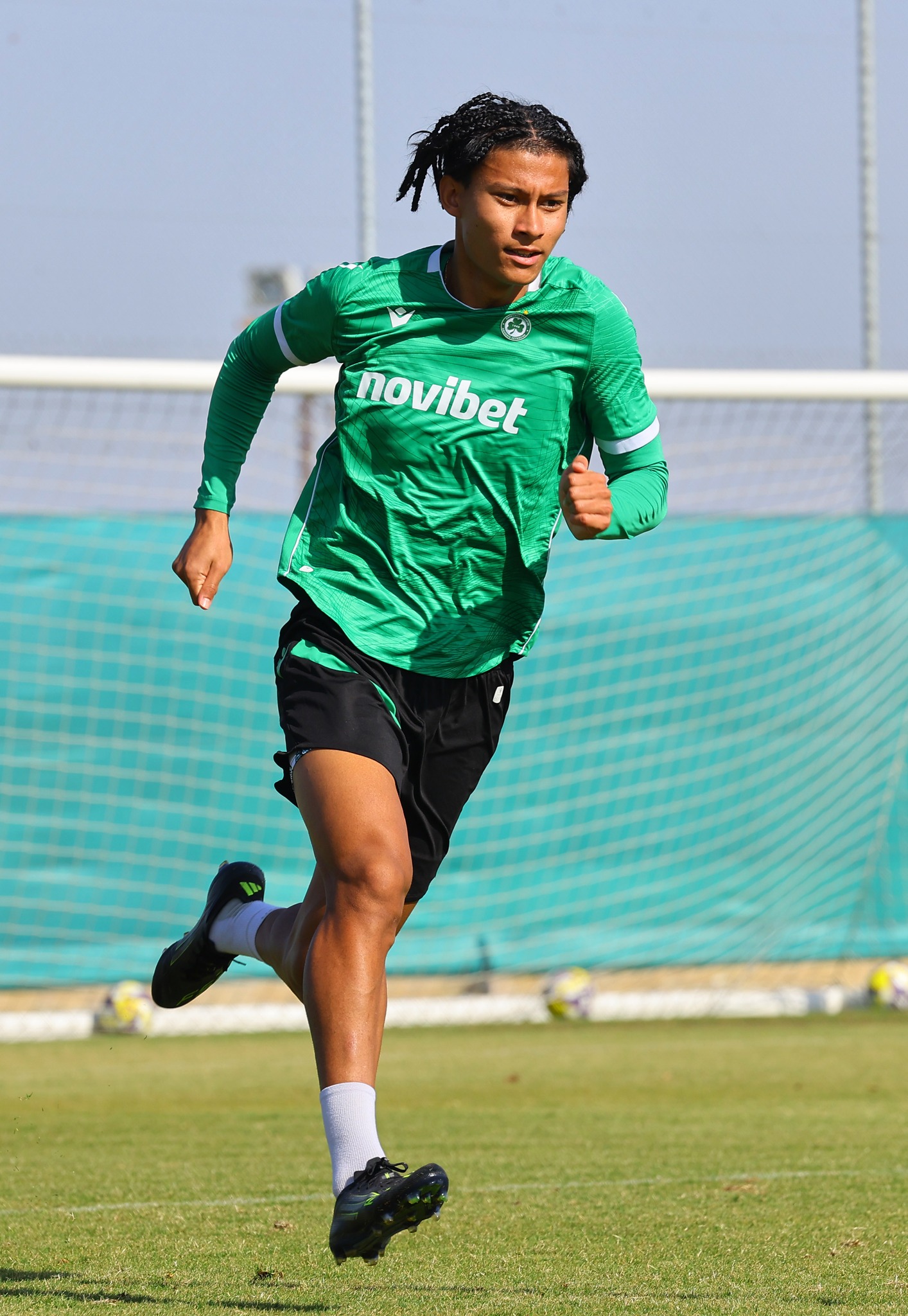 587251702 1190455539853214 6590826878253408191 n