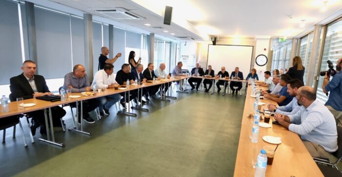 6A4A3701 700x362 ywGOe3