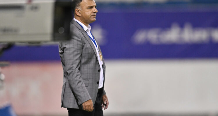 Ανγκελόφσκι: «Kρίμα που δεν πήραμε έστω τον βαθμό»