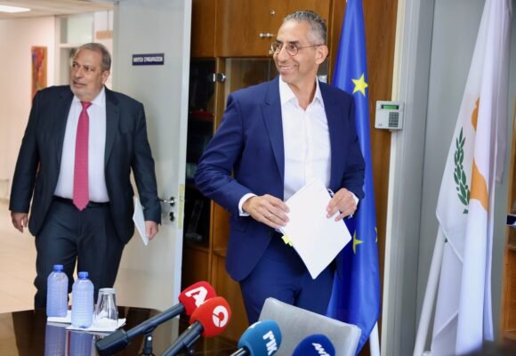 aggelidis savvidis4 580x400 Y6WTkG