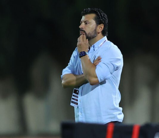 Δεν λέει να σηκώσει κεφάλι