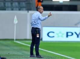 Βλέπει μπροστά η Ένωση