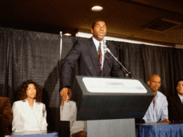 Σαν σήμερα: Η συγκλονιστική αποκάλυψη του Μάτζικ Τζόνσον (βίντεο)